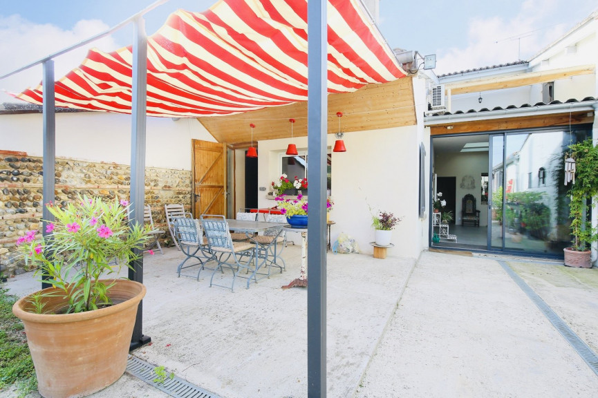 sale Maison rénovée Grisolles - Photo 2