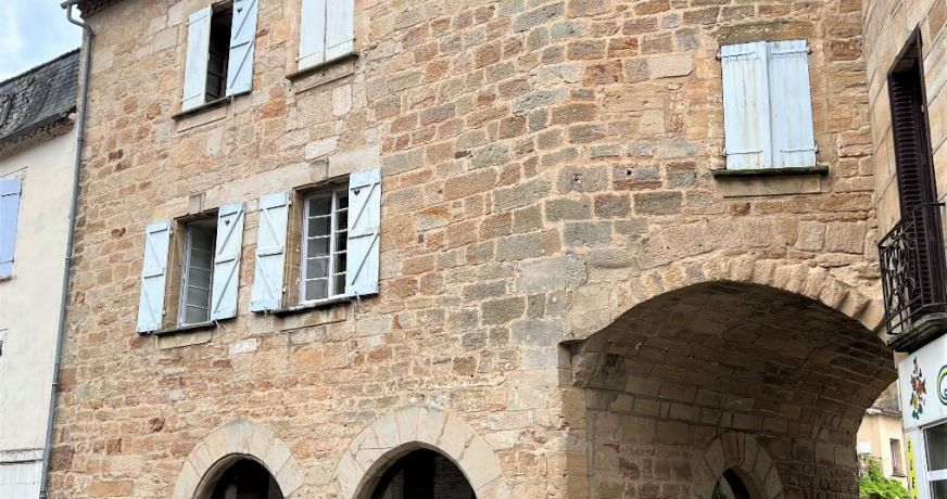 vente Demeure de ville et village Lacapelle Marival