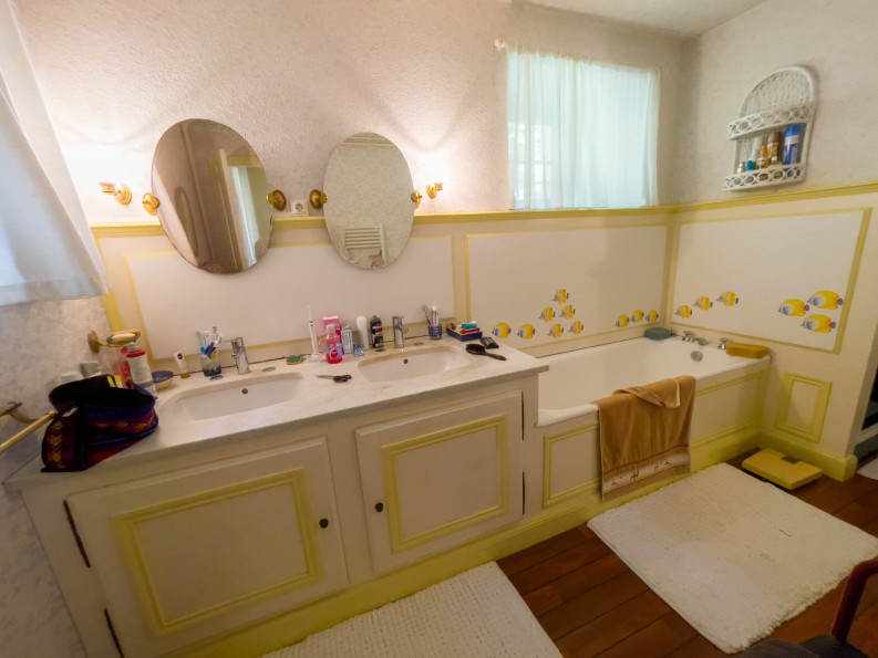 sale Maison bourgeoise Figeac - Photo 7