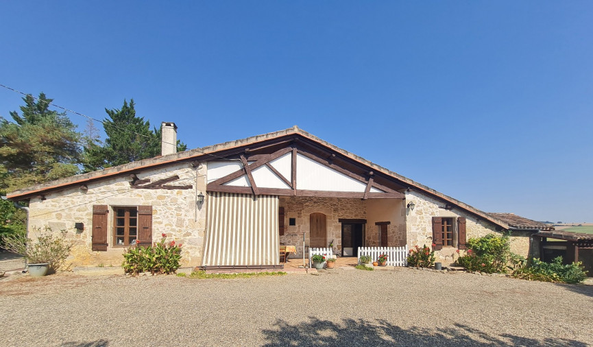 sale Maison et dépendances Sainte Mere - Photo 1