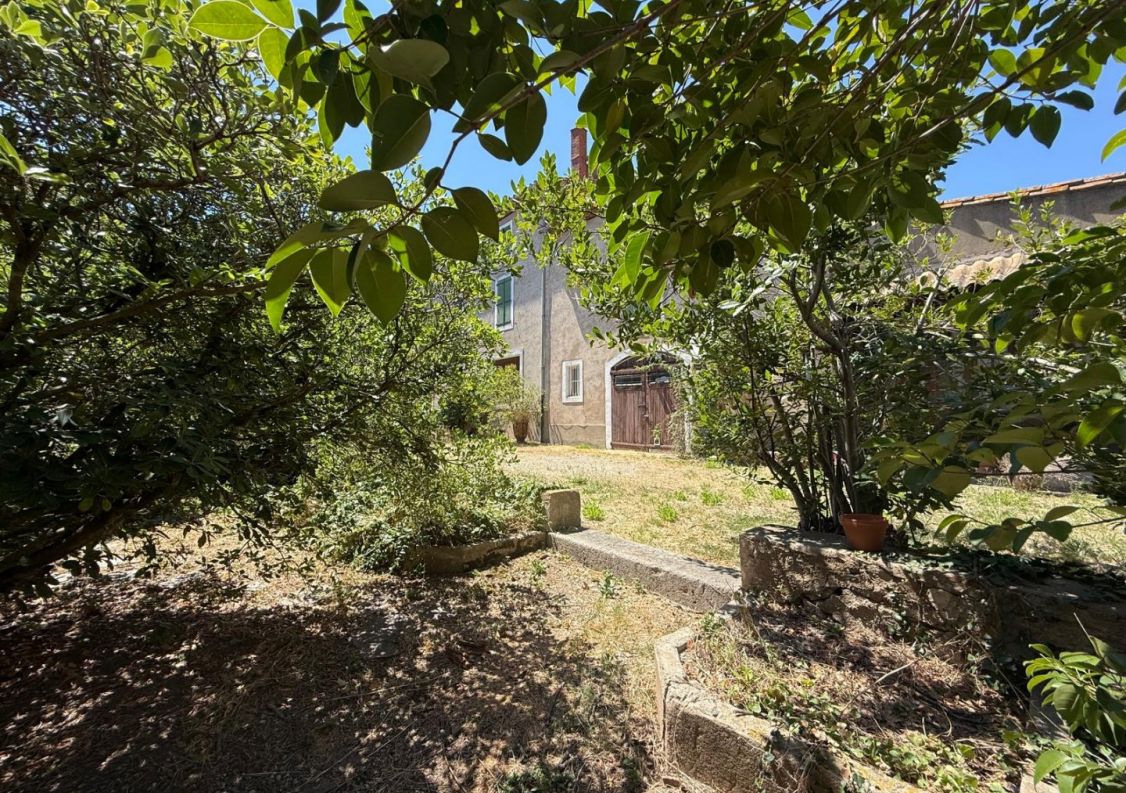 vente Demeure de ville et village Moux