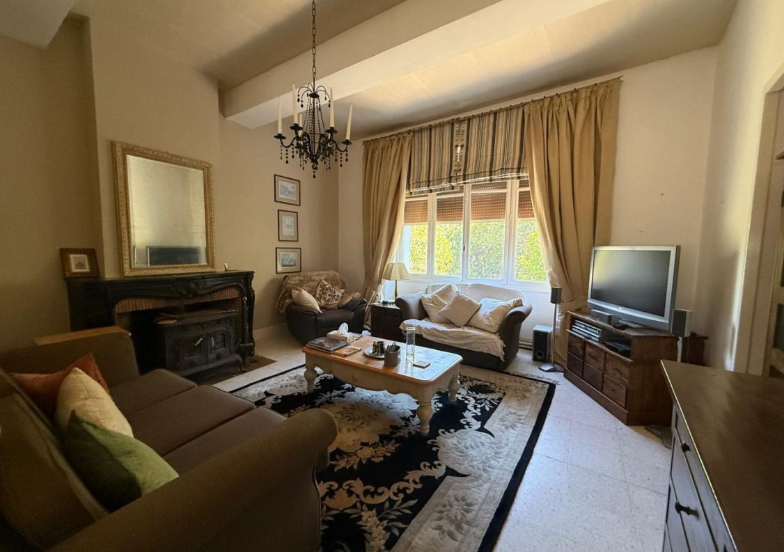 vente Demeure de ville et village Moux