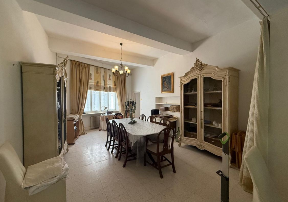 vente Demeure de ville et village Moux