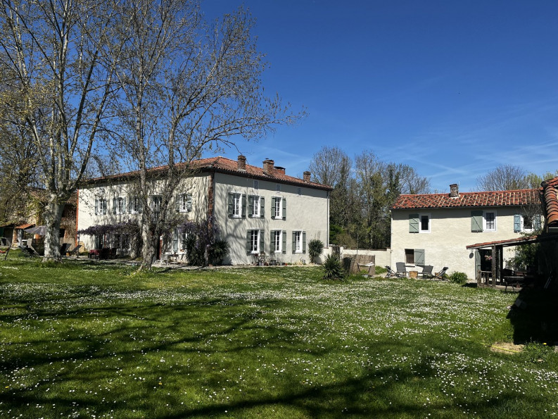 vente Domaine Carla Bayle - Photo 1