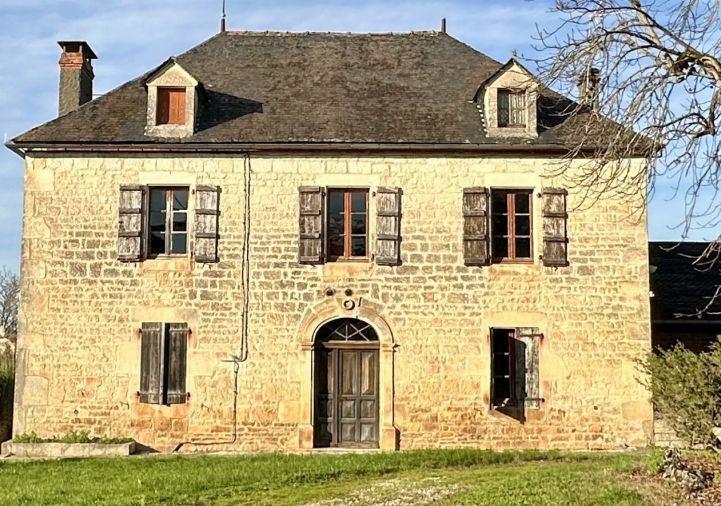 sale Corps de ferme Sarrazac