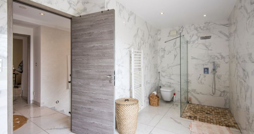 vente Demeure de ville et village Ussac