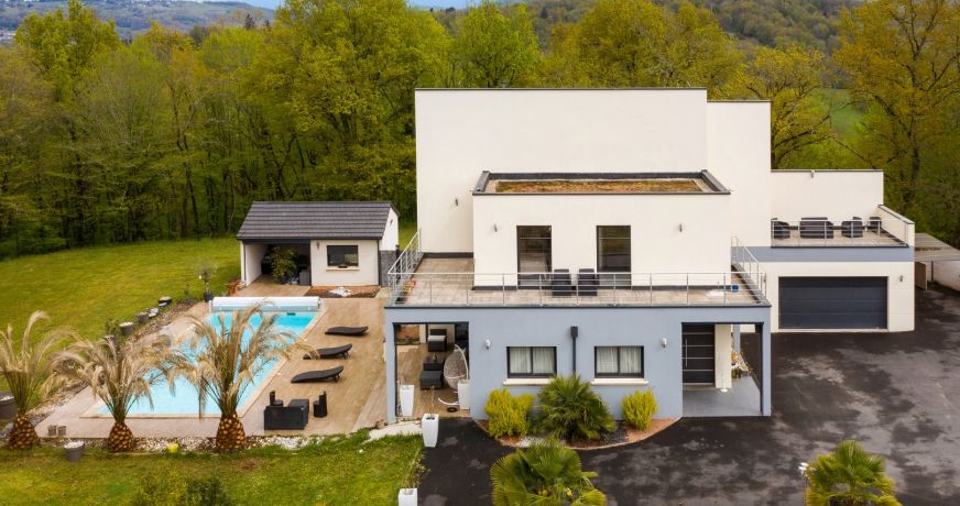 vente Demeure de ville et village Ussac