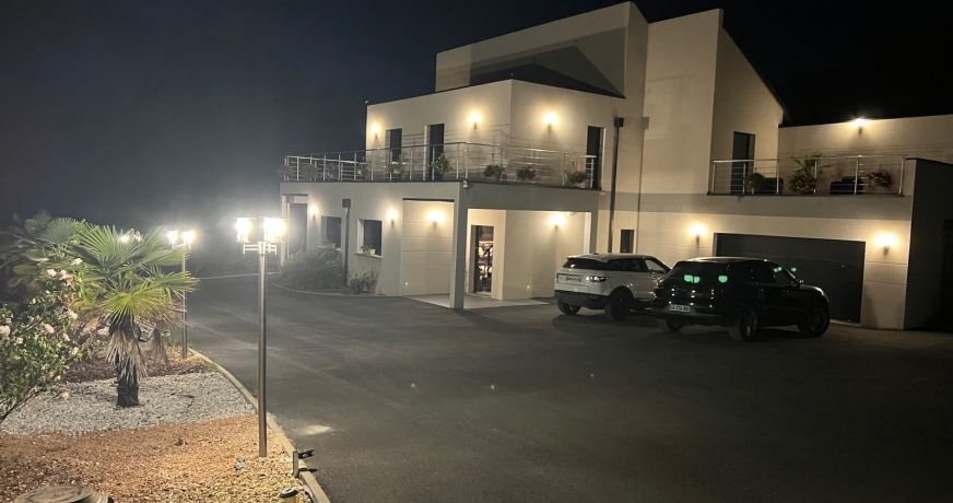 vente Demeure de ville et village Ussac