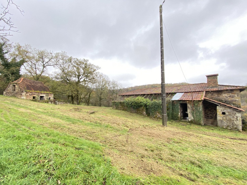 vente Maison et dépendances Le Bourg - Photo 1