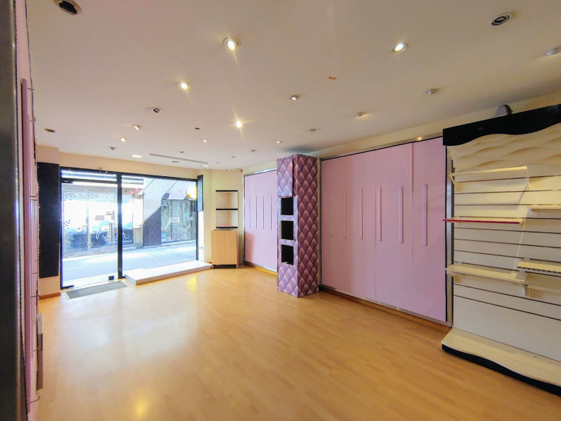 vente Local commercial Millau - Photo 4