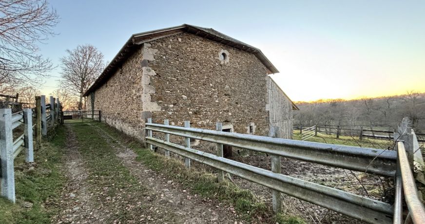 vente Grange Naucelles