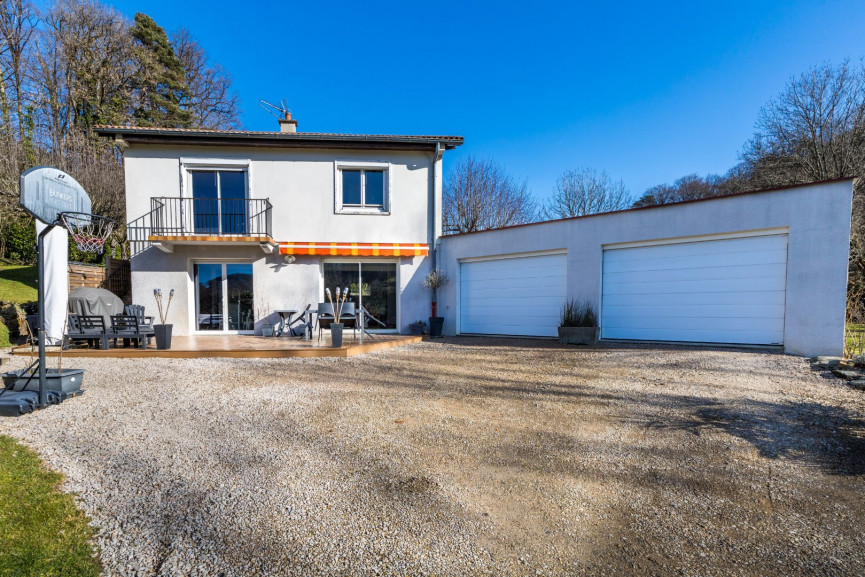 vente Maison Naucelles - Photo 1