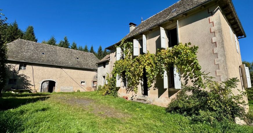 vente Corps de ferme Montsalvy