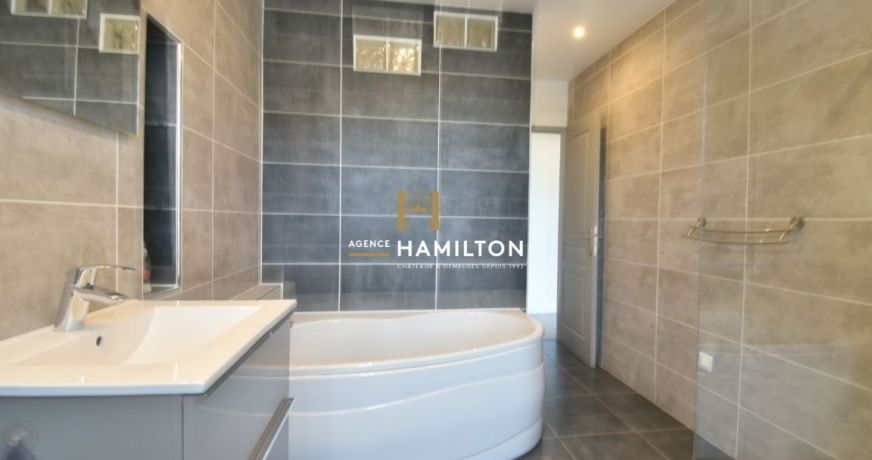 vente Corps de ferme Bournazel