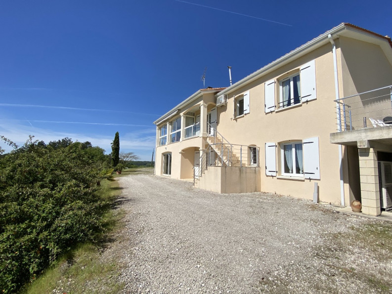 vente Maison Gurat - Photo 1