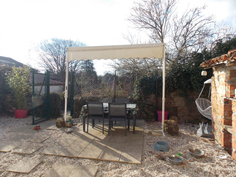 vente Maison de village Les Salles Lavauguyon - Photo 3