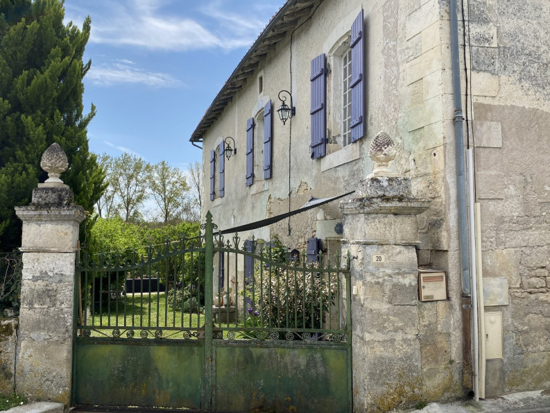 vente Maison de caractère Champagne Et Fontaine - Photo 2
