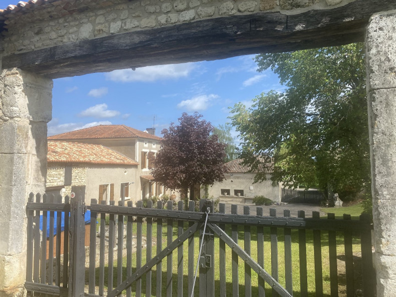 vente Maison de caractère Villebois Lavalette - Photo 4
