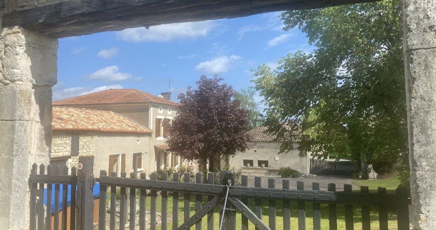 vente Maison de caractère Villebois Lavalette