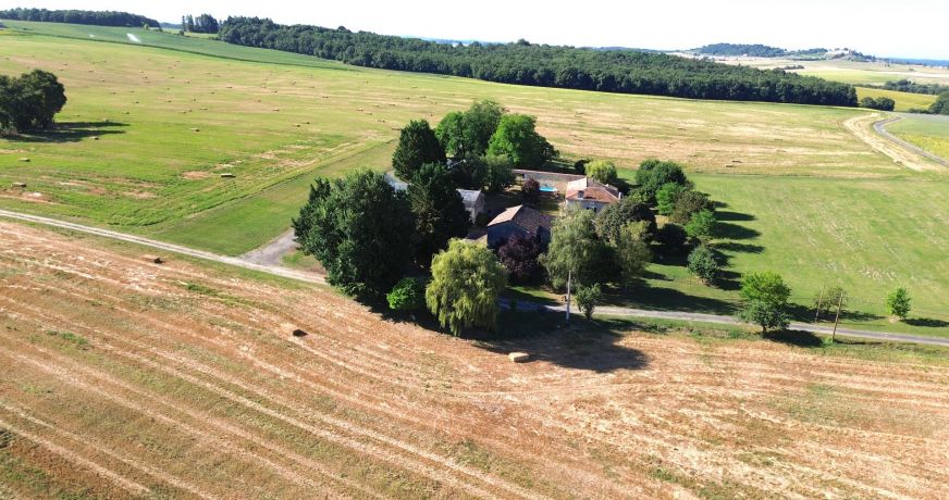 vente Maison de caractère Villebois Lavalette