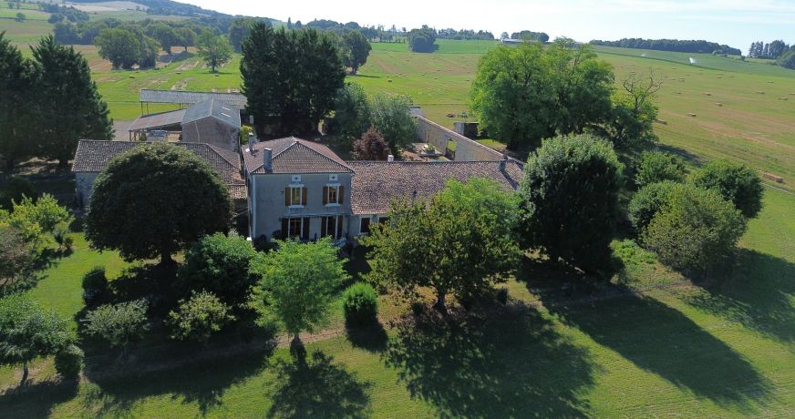vente Maison de caractère Villebois Lavalette