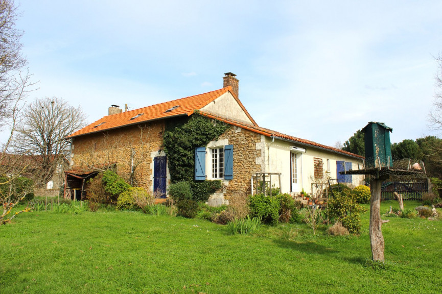 vente Maison de caractère Queaux - Photo 2