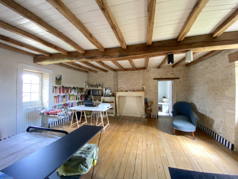 sale Maison de caractère Saint Angeau - Photo 16