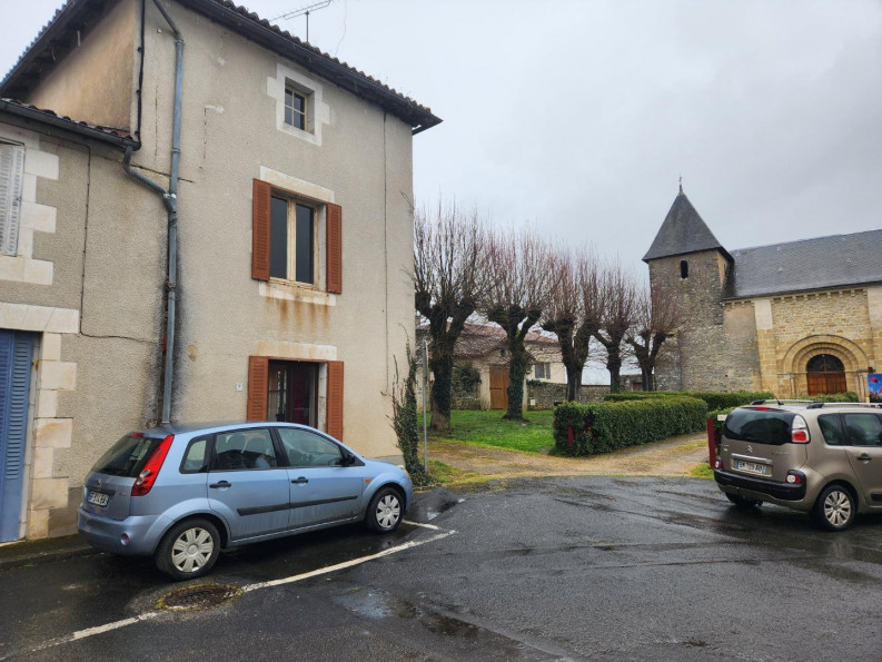 vente Maison de village Mauprevoir - Photo 1