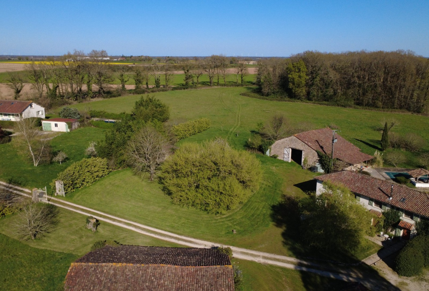 vente Domaine Genouille - Photo 1