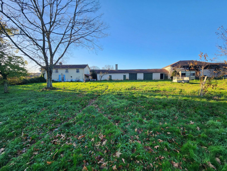 vente Maison Availles Limouzine - Photo 1