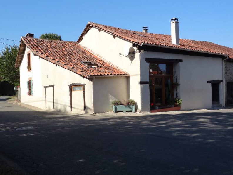 vente Maison de caractère Chassenon - Photo 3