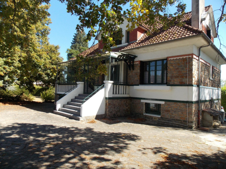 sale Maison de caractère Rochechouart - Photo 10