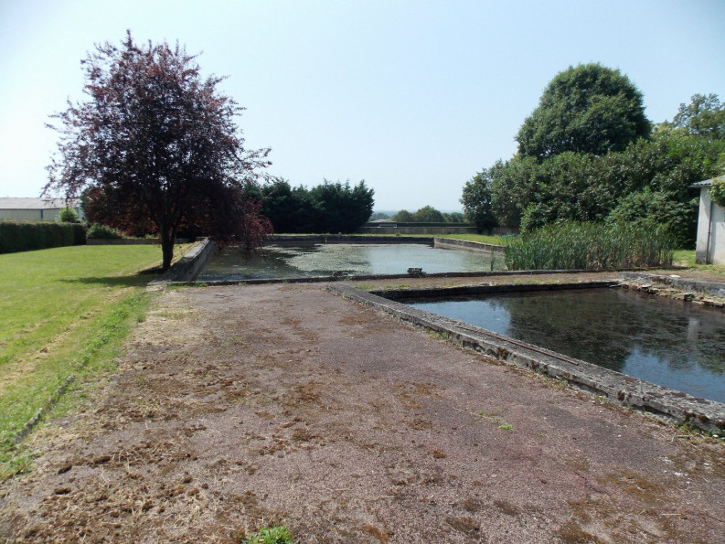 sale Maison de caractère Rochechouart - Photo 4
