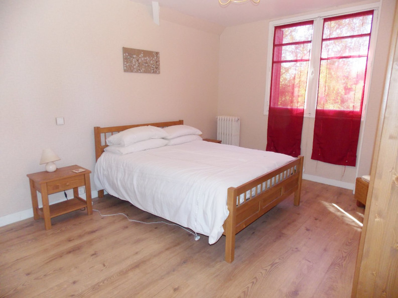 sale Maison de caractère Rochechouart - Photo 11