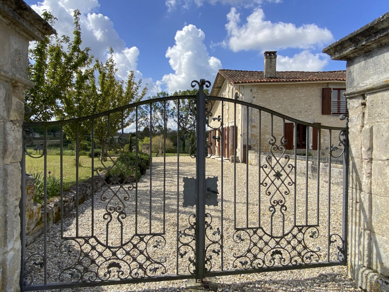 vente Maison Champagne Et Fontaine - Photo 18