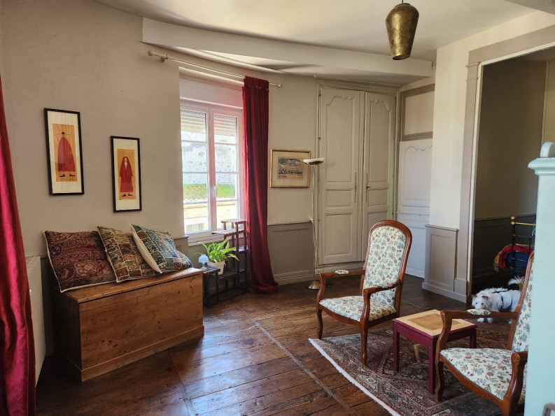 sale Maison de caractère Confolens - Photo 10