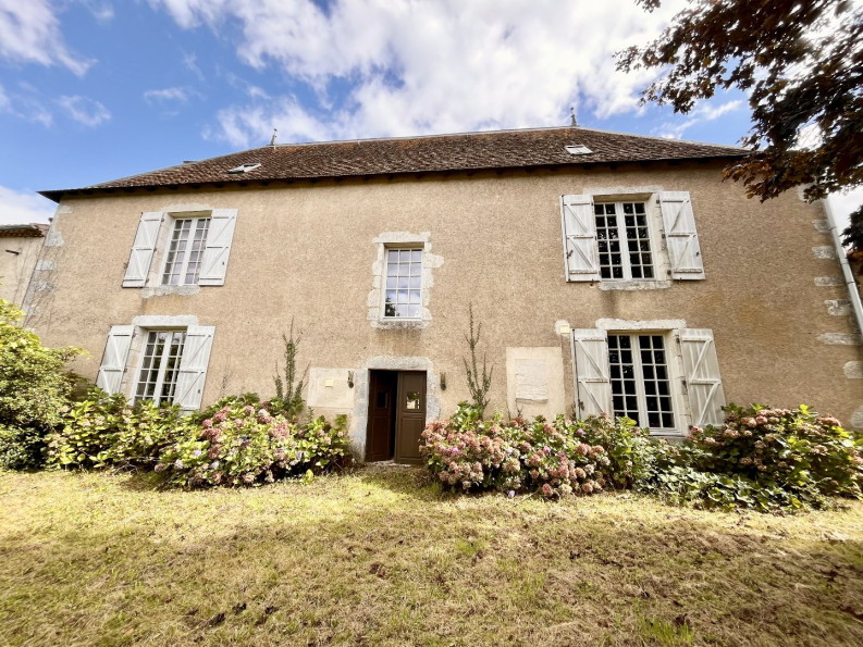 vente Maison Luchapt - Photo 2
