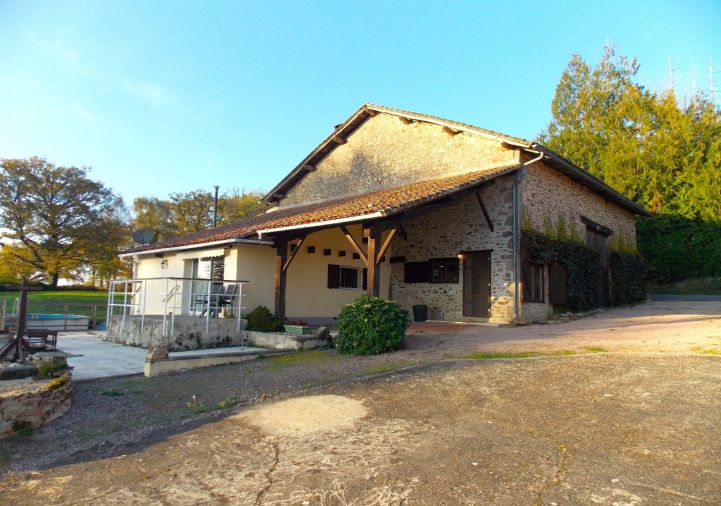 vente Maison de campagne Les Salles Lavauguyon