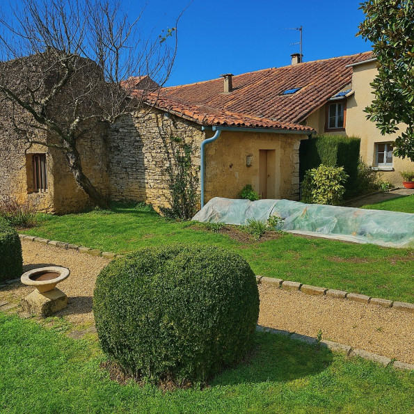 vente Maison Saint Claud - Photo 18