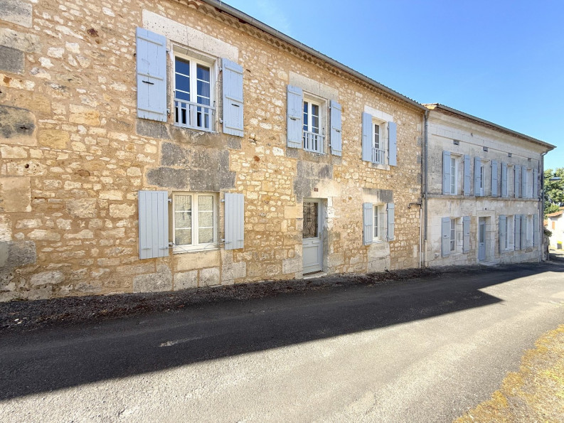 vente Maison de caractère Charras - Photo 1