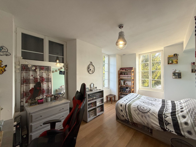 sale Maison de caractère Charras - Photo 12