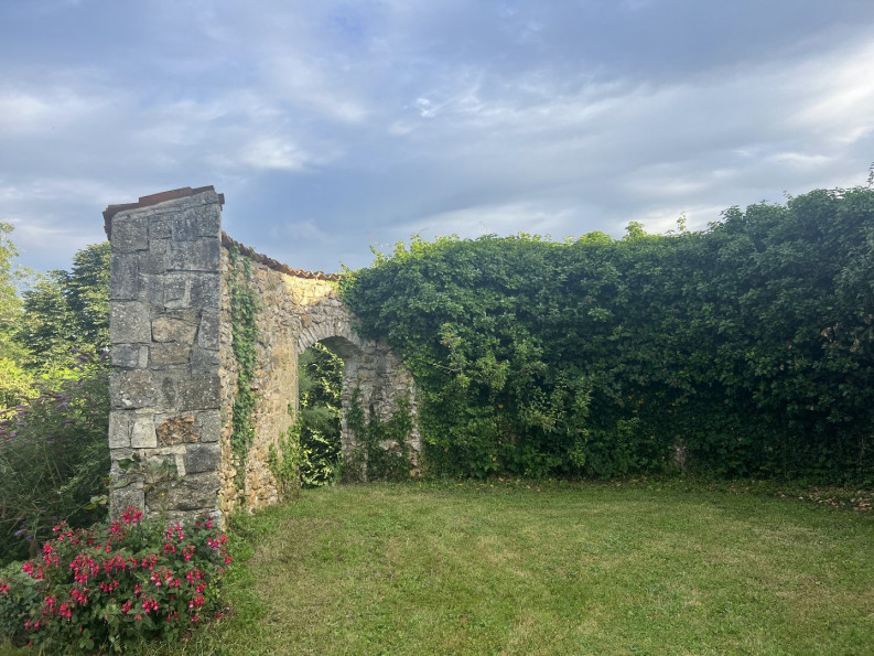 vente Maison Le Vigeant - Photo 13