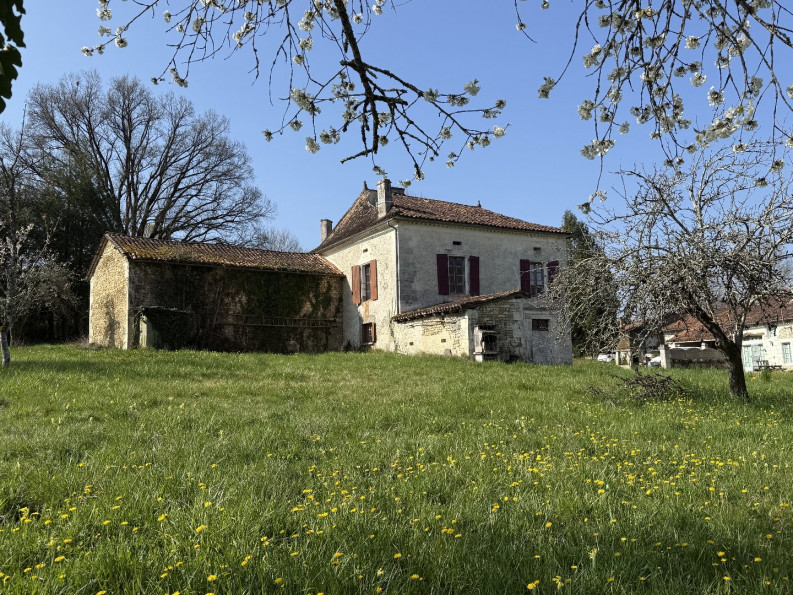 sale Maison à rénover La Chapelle Gresignac - Photo 2