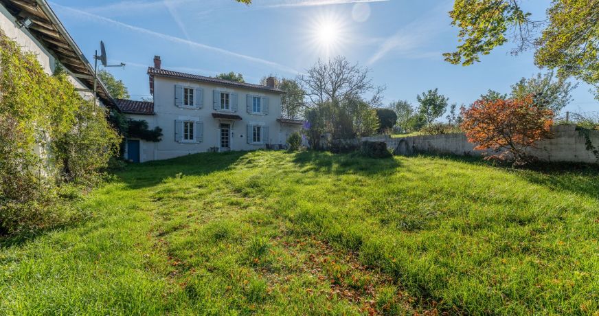 vente Maison de caractère Roumazieres Loubert
