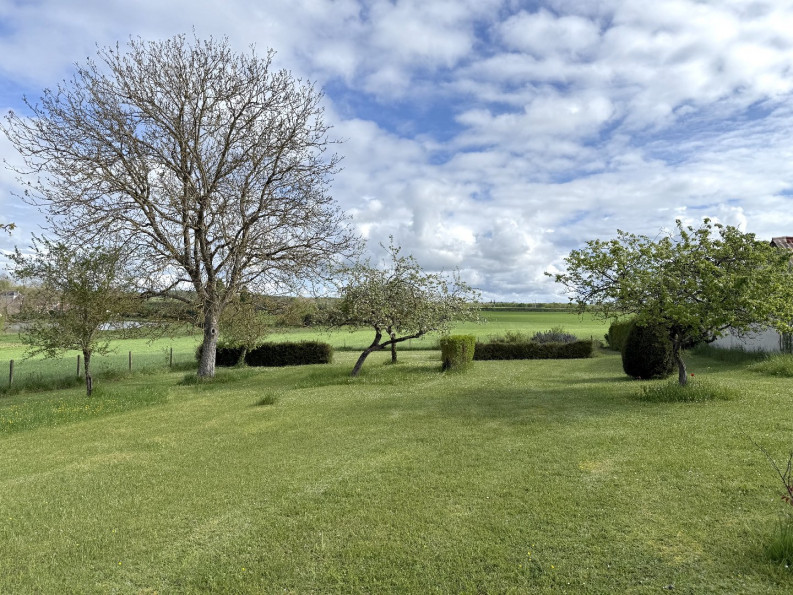 sale Maison Chadurie - Photo 2