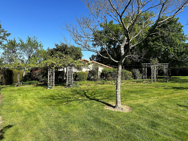 vente Maison Chabanais - Photo 12