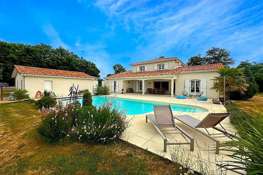 vente Maison Chabanais - Photo 2