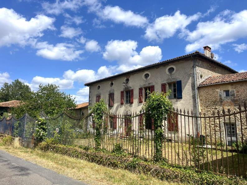 vente Maison Les Salles Lavauguyon - Photo 2