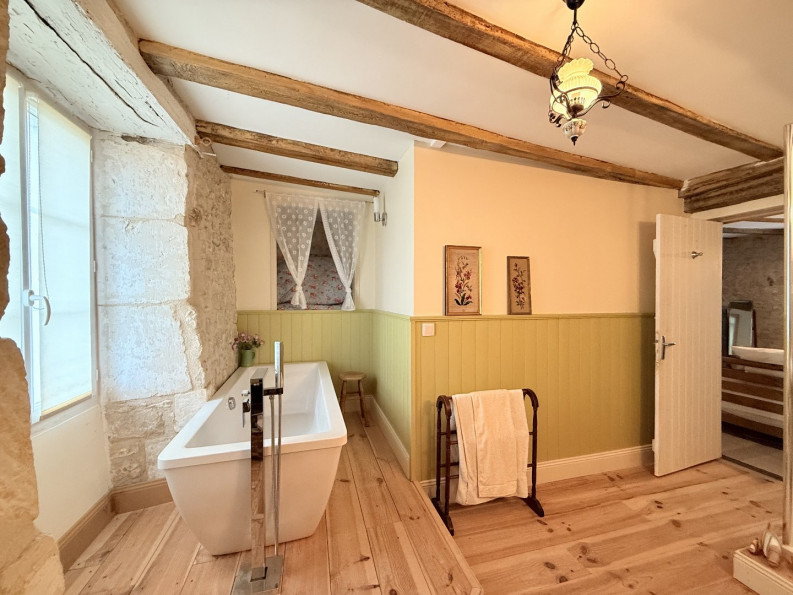 vente Maison Villebois Lavalette - Photo 10