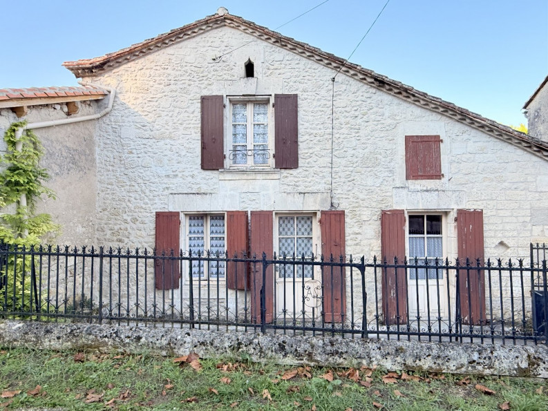 vente Maison Villebois Lavalette - Photo 1
